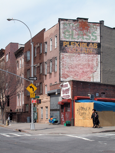 Plexiglass - Williamsburg